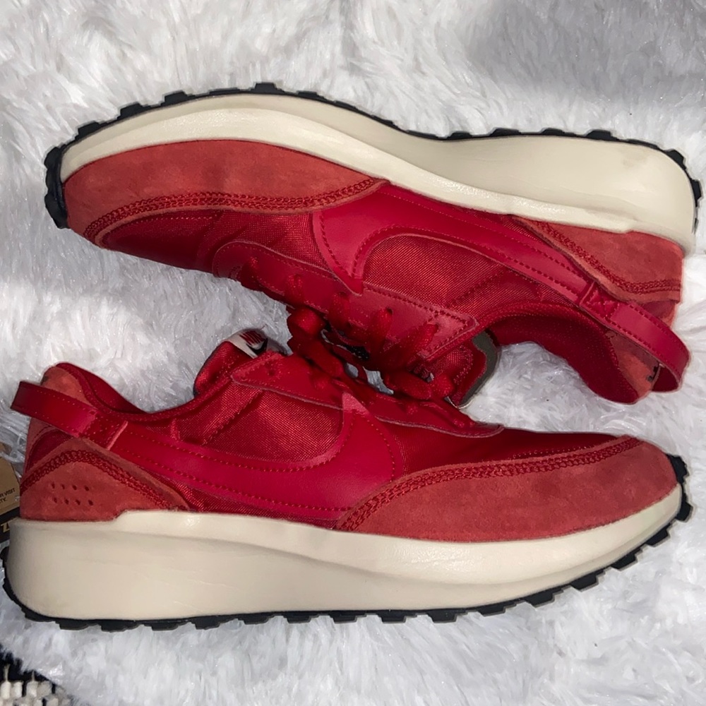 $25 FINAL OFFER Women NIKE
